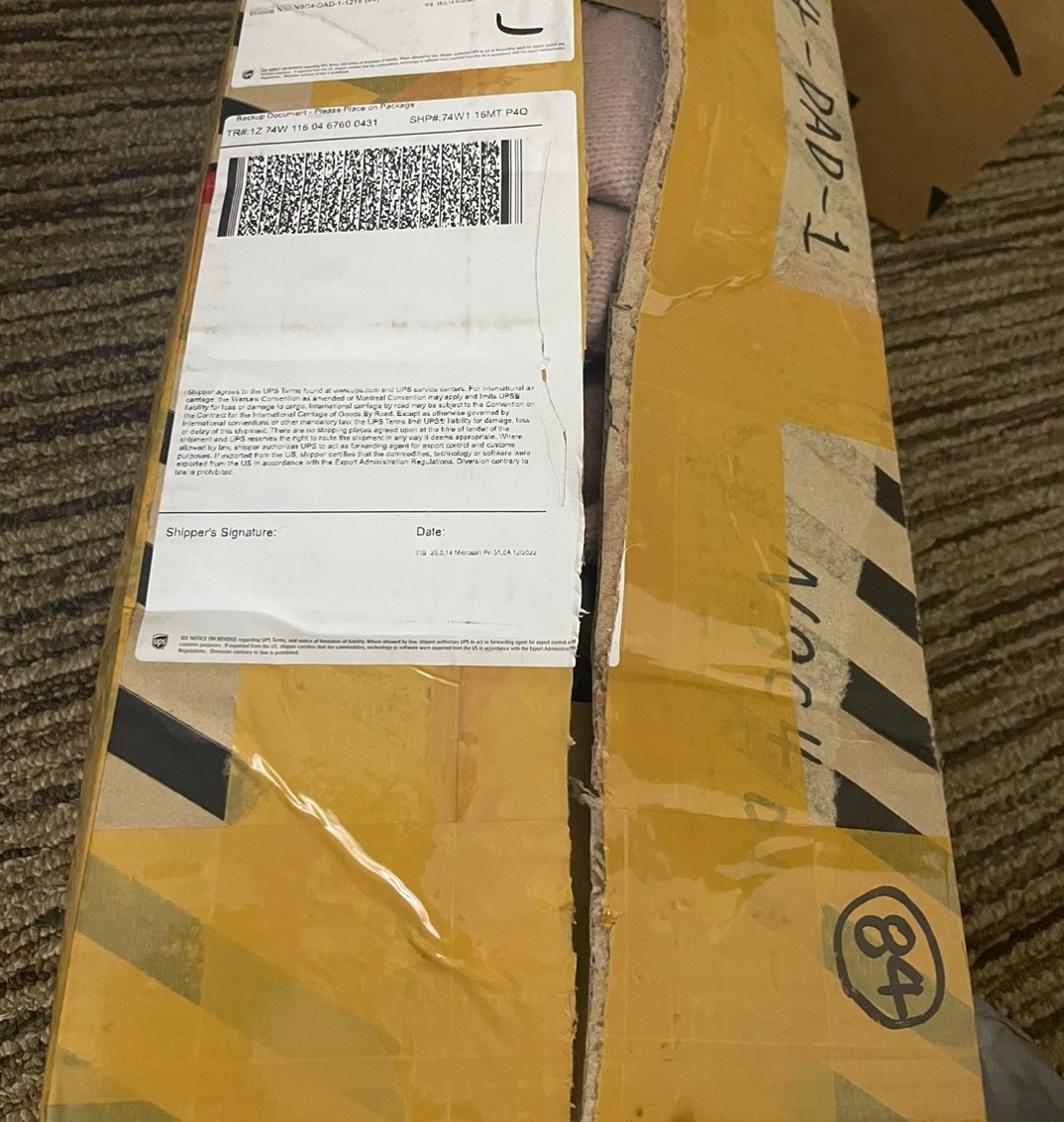 아주 만족합니다. 크리스마스전에 도착해서 다행이예요