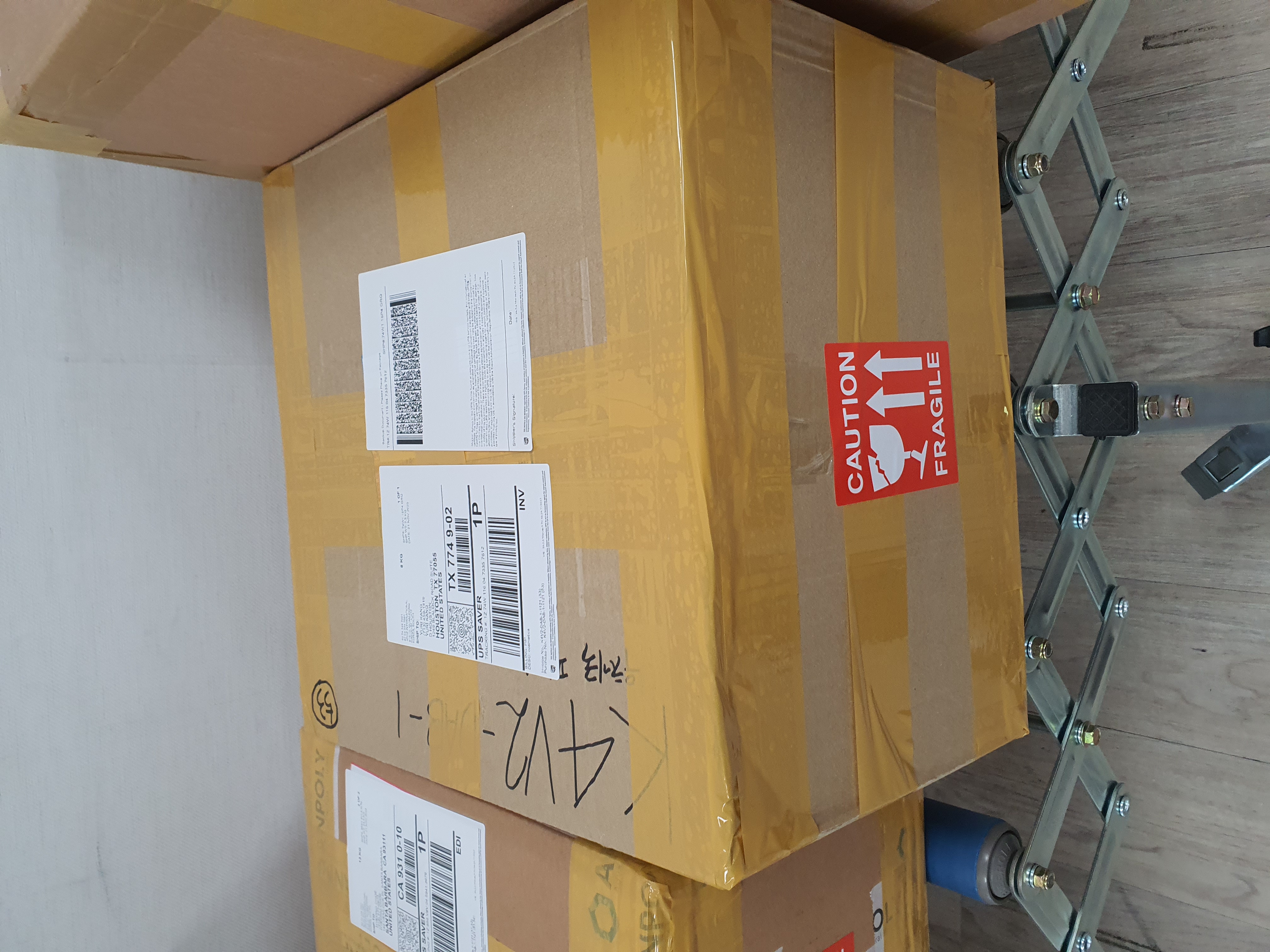 너무 빠르고 친절한 서비스 정말 좋아서 계속 이용하는중입니다.~